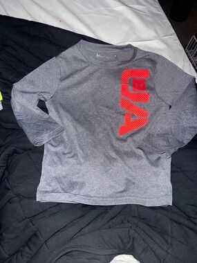 Under Armour Gray Long Sleeve Shirt with Red Vertical Logo